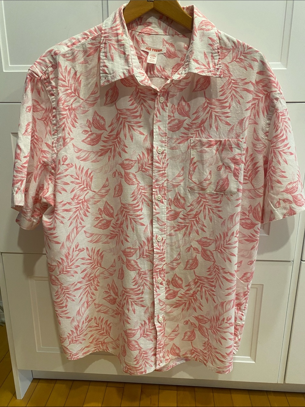 Linen & Cotton White & PInk Short Sleeve Button-Down Shirt  print Size X-Large